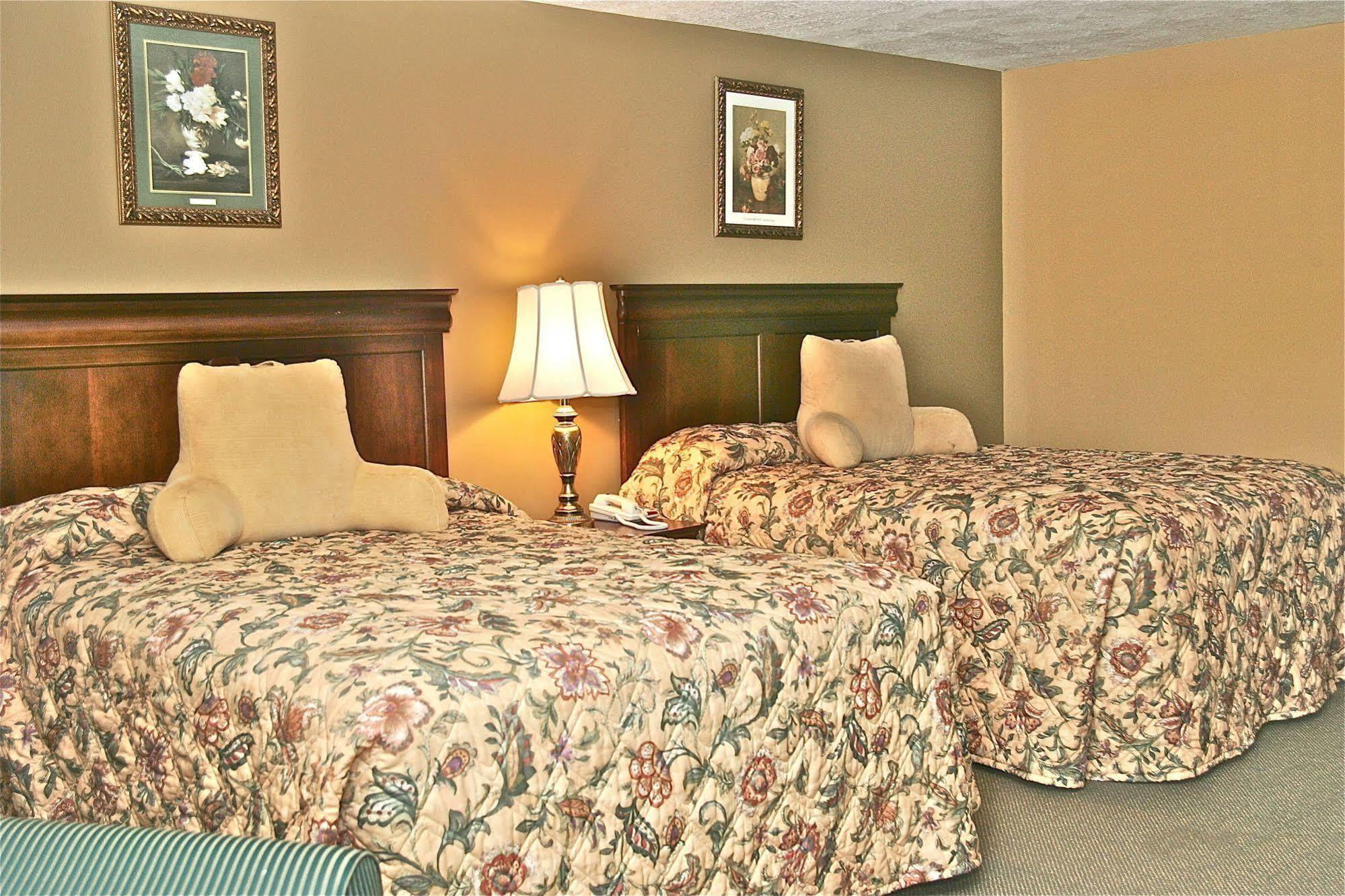Stone Fence Resort Огденсбърг Екстериор снимка